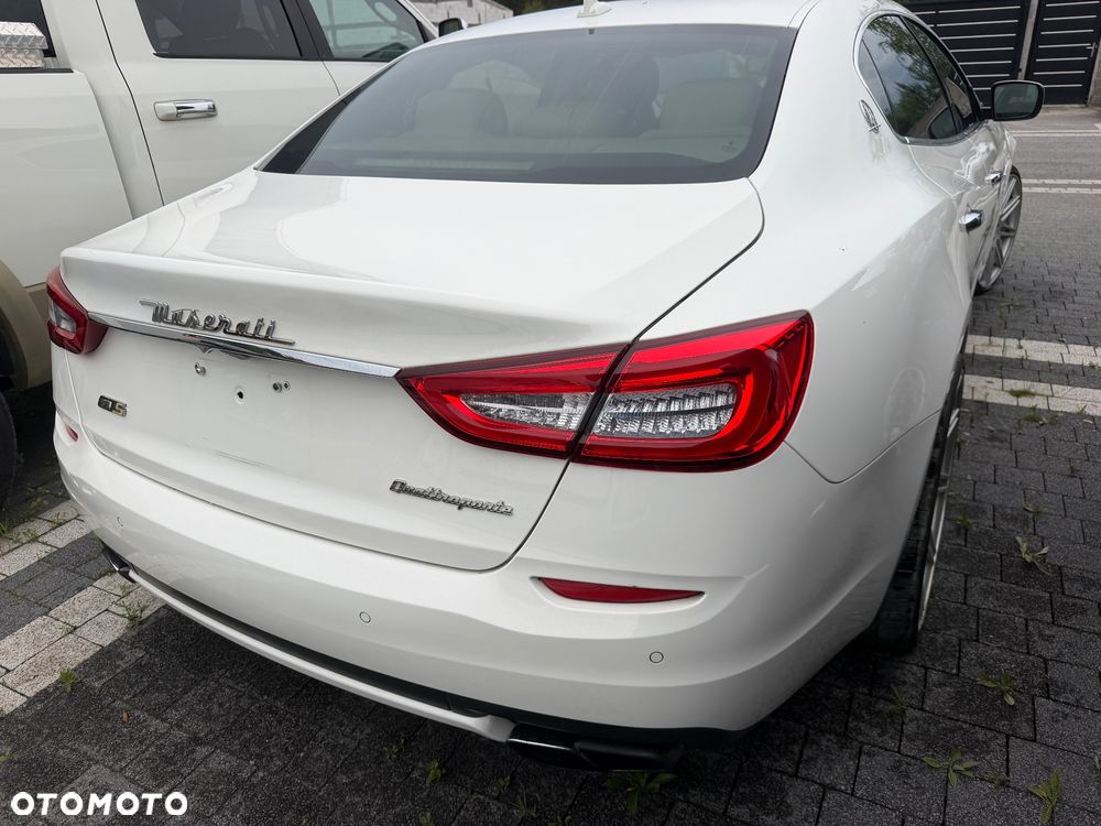 Maserati Quattroporte - 21