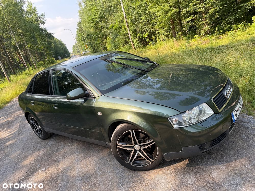 Audi A4 Limousine 2.4 - 4