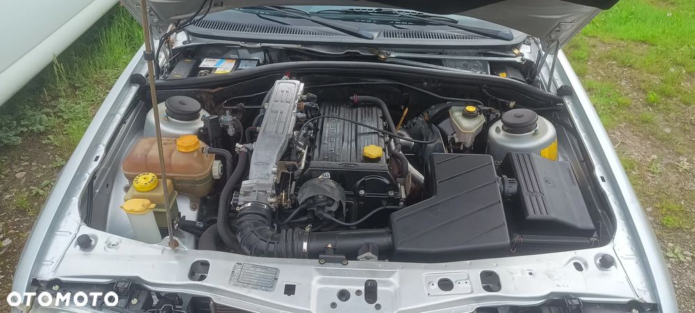 Ford Scorpio 2.0 CL - 29