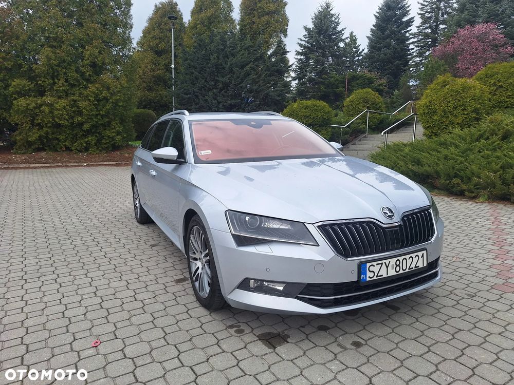 Skoda Superb 2.0 TDI DSG Ambition - 2