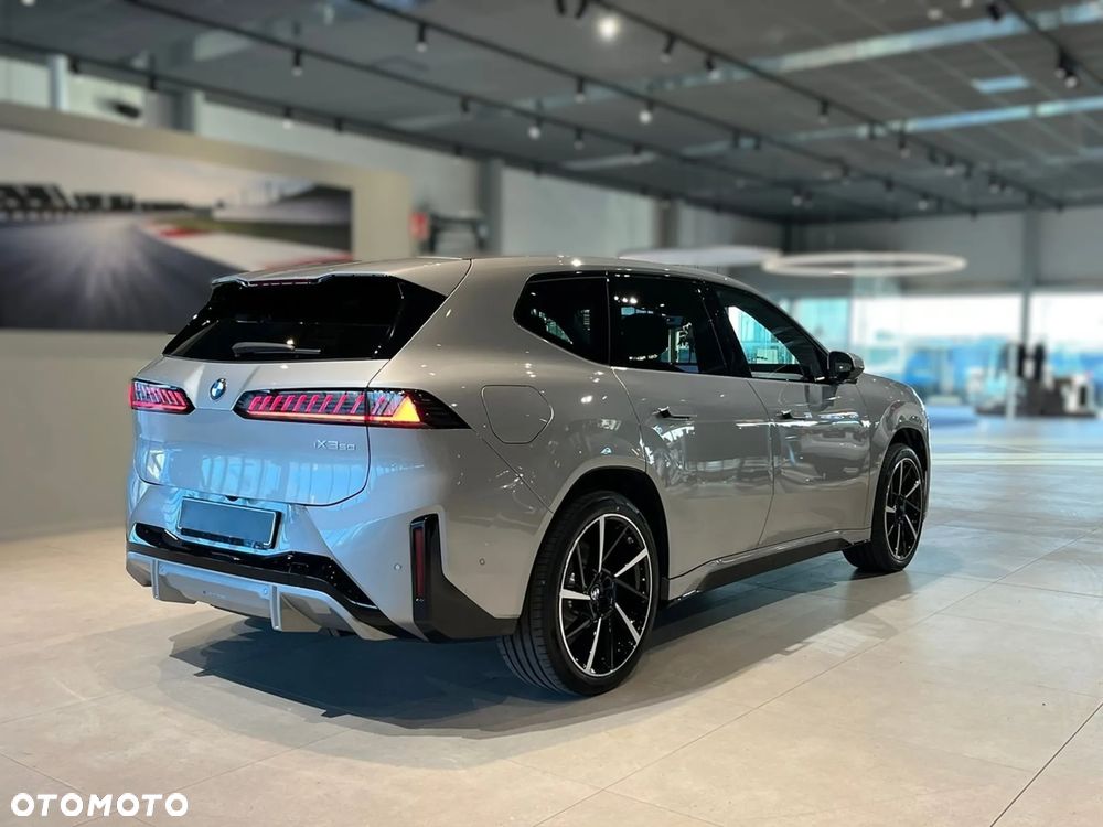 BMW iX3 50 xDrive 113.4kWh - 5