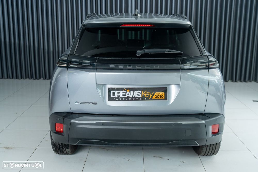 Peugeot e-2008 54 kWh Allure - 2
