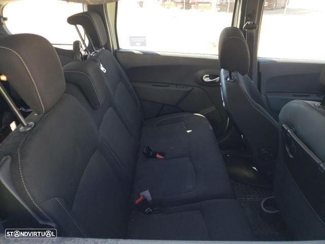 Peças Dacia Lodgy Comfort 2018 - 8