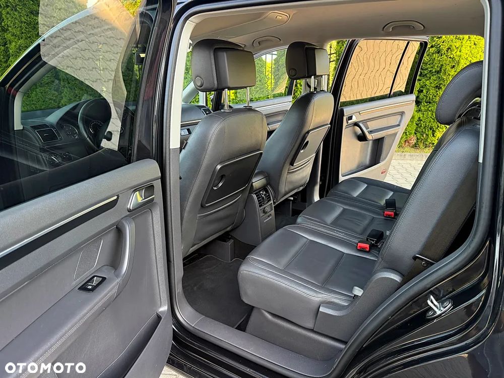 Volkswagen Touran 1.6 TDI DPF Highline - 18