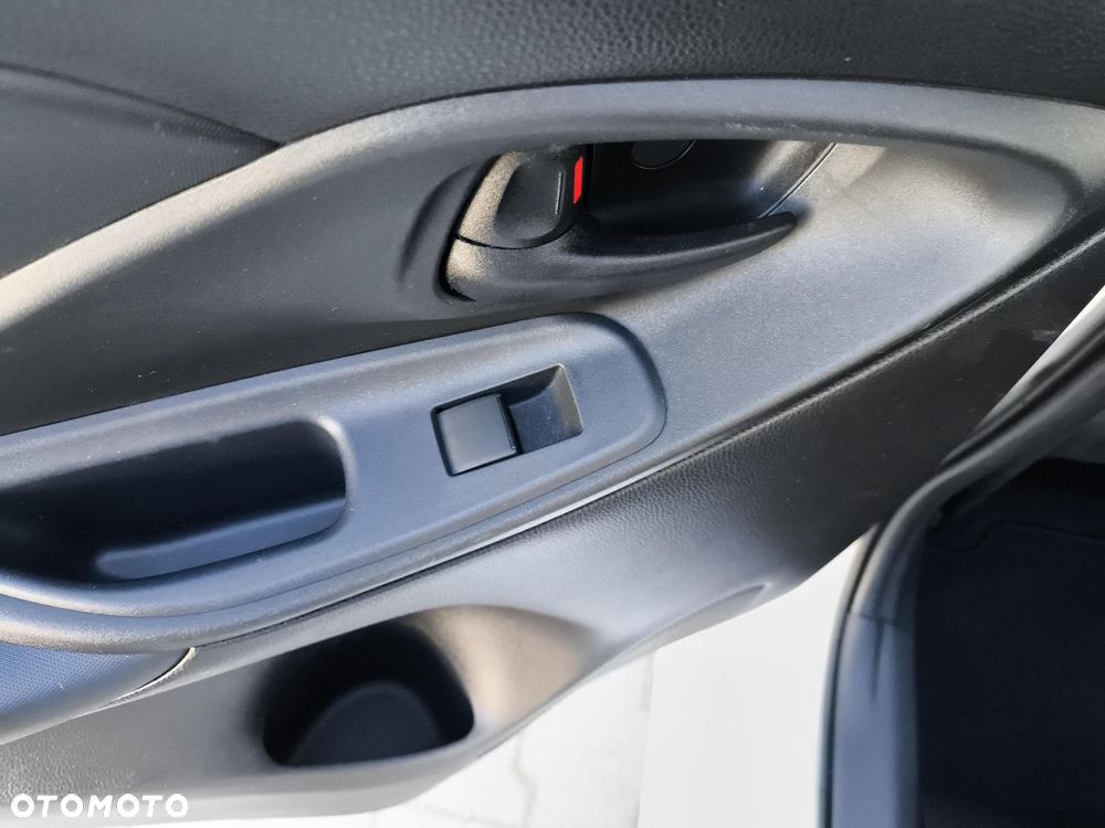 Toyota Yaris Hybrid 1.5 Comfort - 28