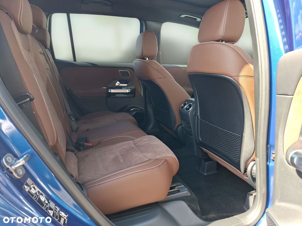 Mercedes-Benz GLB - 15