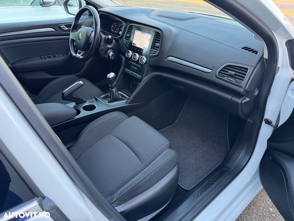 Renault Megane BLUE dCi 115 BUSINESS EDITION - 29