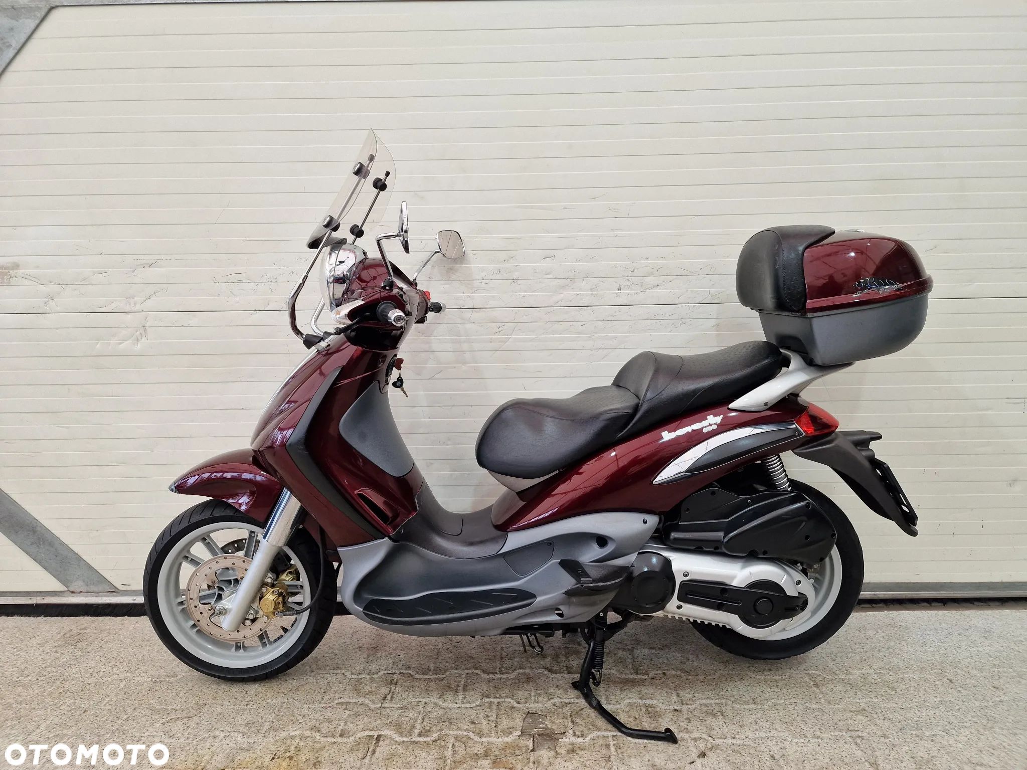 Piaggio Beverly - 1