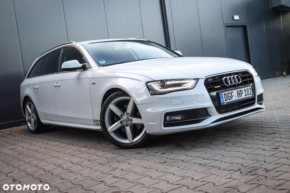 Audi A4 Avant 2.0 TDI DPF quattro S tronic S line Sportpaket - 4