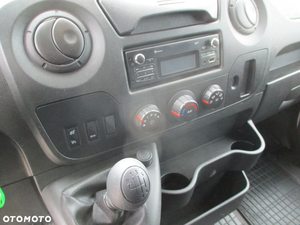 Renault Master III - 13