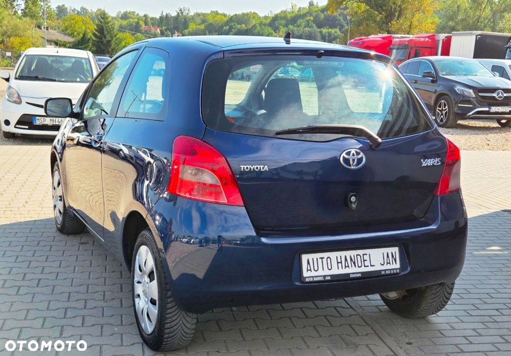 Toyota Yaris - 7