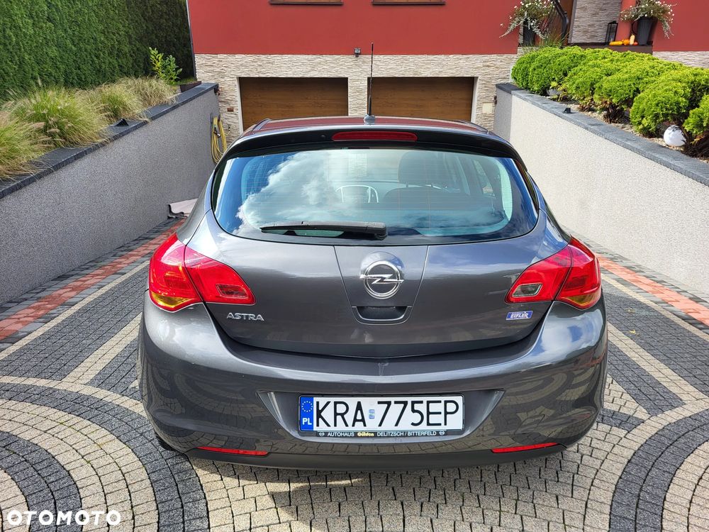 Opel Astra 1.6 Edition - 4