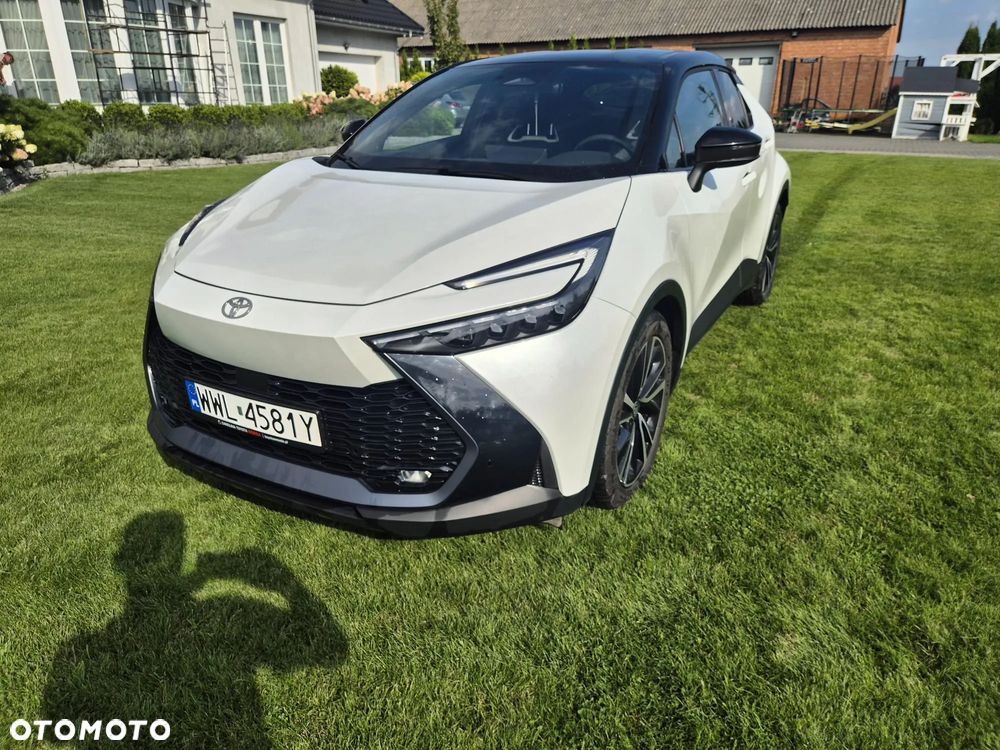 Toyota C-HR 1.8 Hybrid Black&White - 1