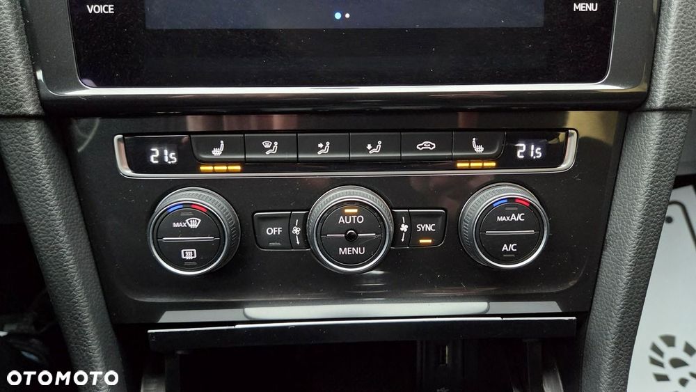 Volkswagen Golf 1.5 TSI ACT OPF Comfortline - 30
