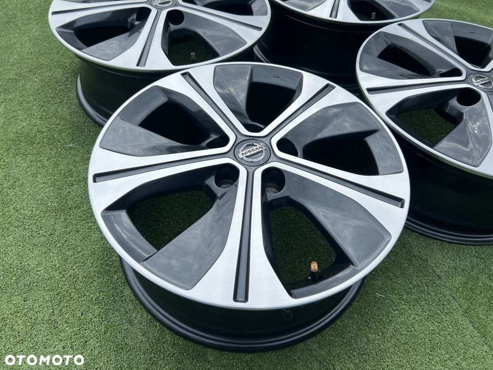KOMPLET FELG FELGI ALU NISSAN LEAF QASHQAI TOWNSTAR 17 ET45 ORYGINALNE