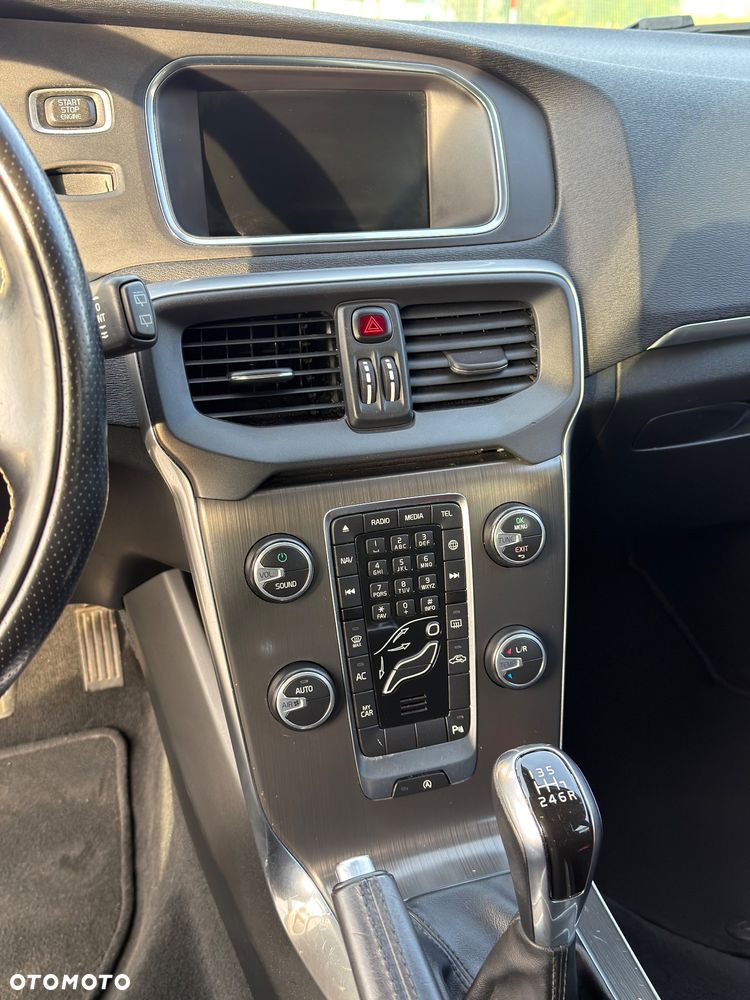 Volvo V40 D2 RDesign - 10