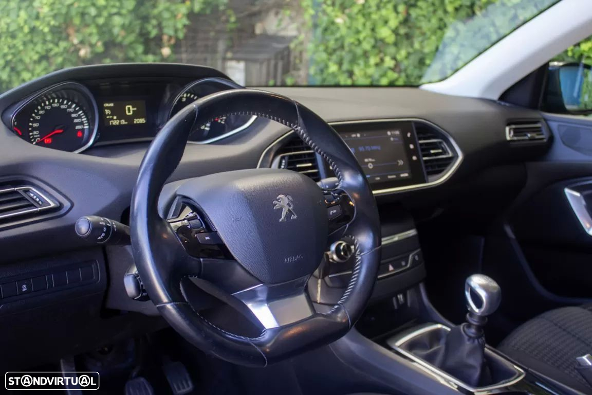 Peugeot 308 SW 1.5 BlueHDi Active - 11