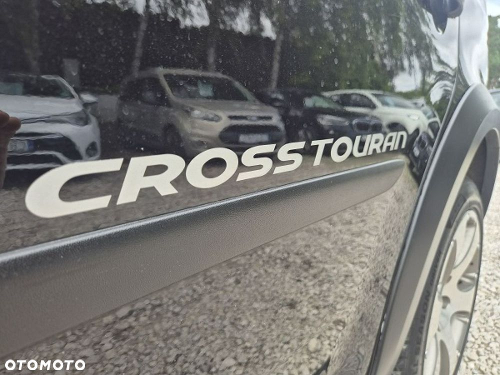Volkswagen Touran 1.4 TSI Cross - 10