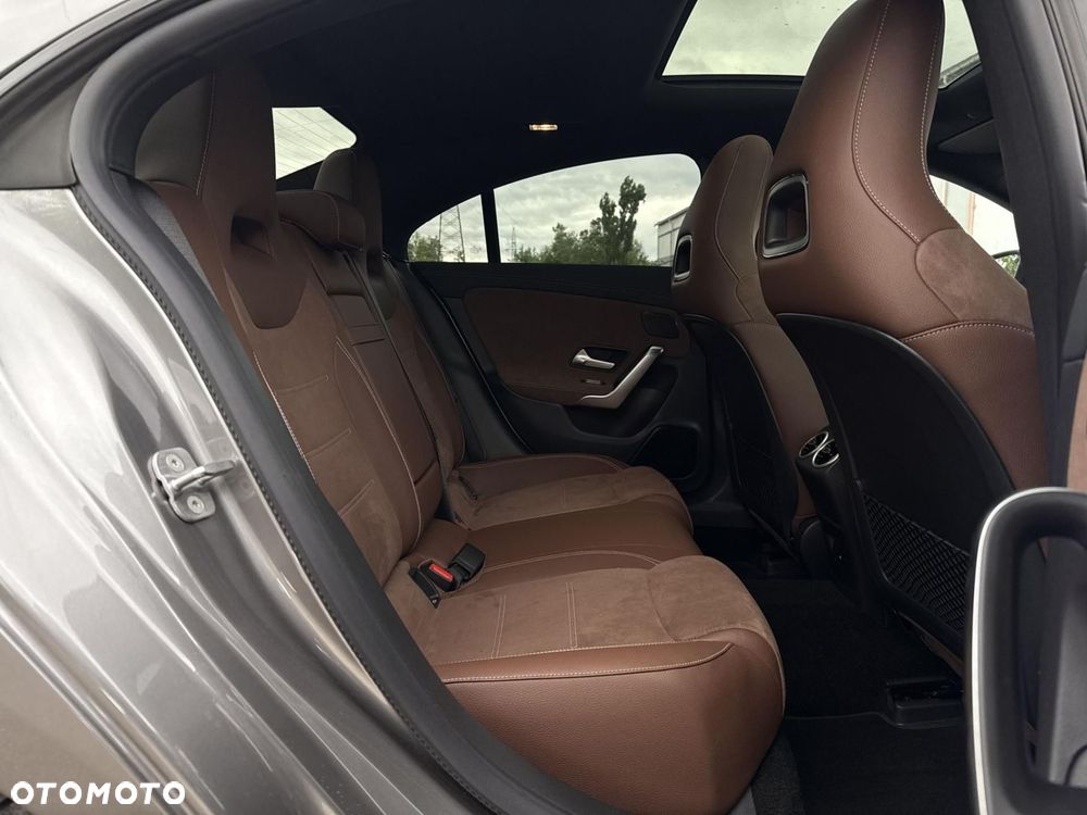 Mercedes-Benz CLA - 19