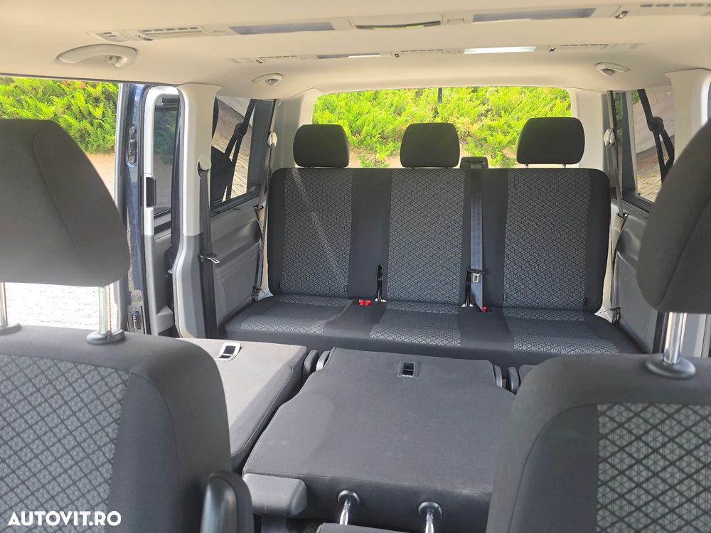 Volkswagen Caravelle 2.0 TDI 110 kW KR Highline DSG - 14
