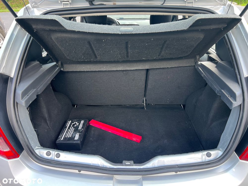 Dacia Sandero 1.4 MPI Ambiance - 13