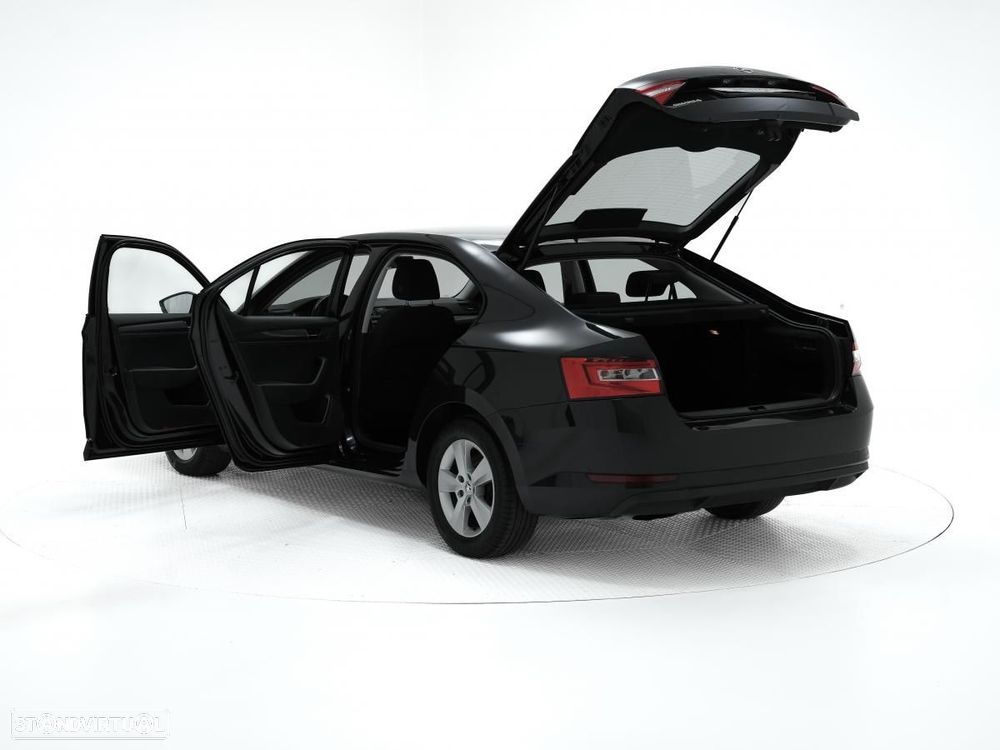 Skoda Superb 1.6 TDI Active - 5