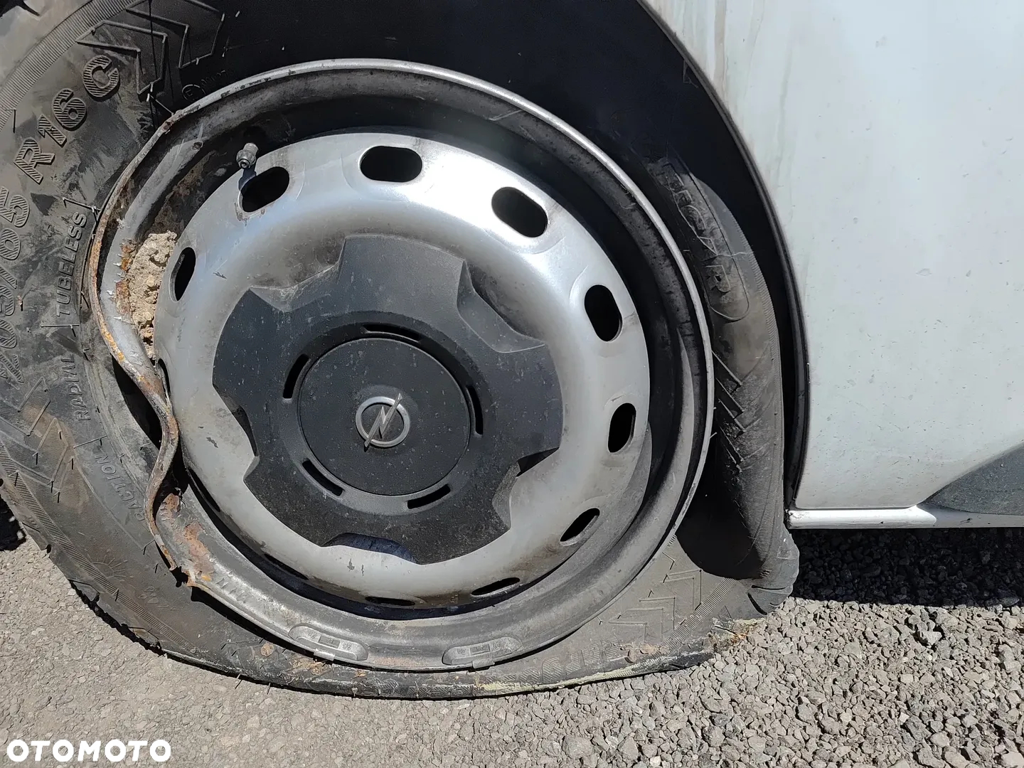 Renault VIVARO TRAFIC 1,6 DCI CHLODNIA KONTENER - 26