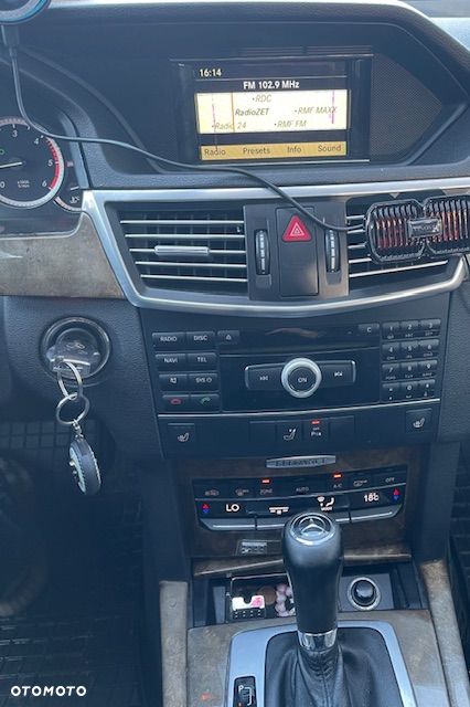 Mercedes-Benz Klasa E 250 CDI DPF BlueEFFICIENCY Automatik Elegance - 9