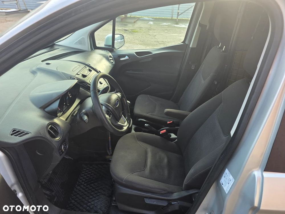 Ford Transit Courier Trend - 12
