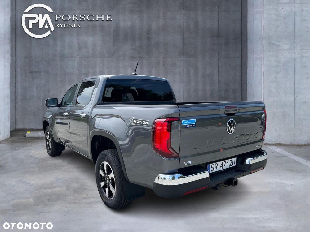 Volkswagen Amarok - 8