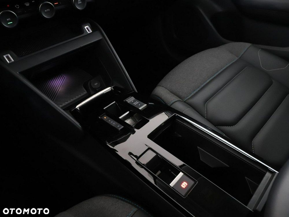 Citroën C4 1.2 PureTech Shine S&S EAT6 - 30