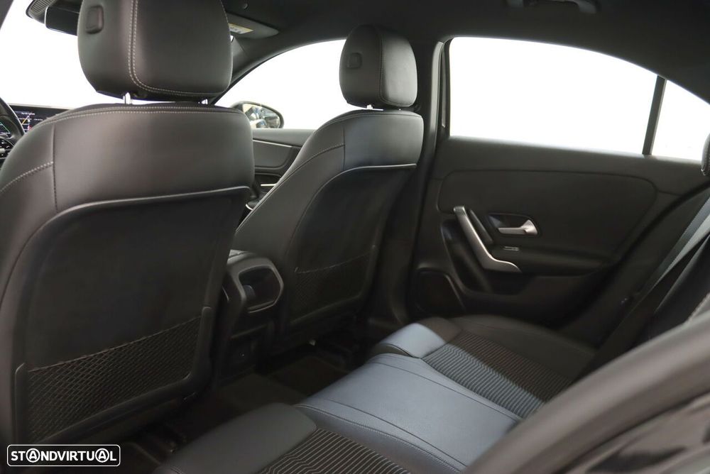 Mercedes-Benz A 250 Limousine - 13