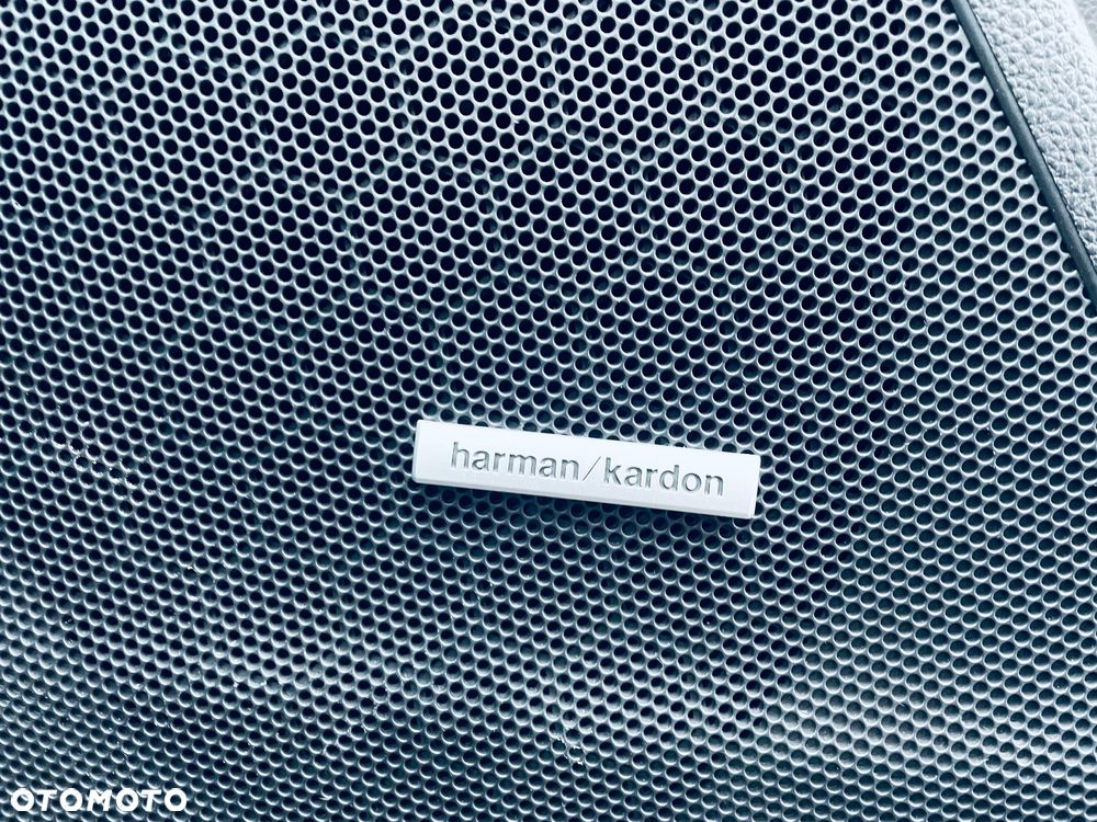 Subaru Forester 2.0 XT Platinum Lineartronic - 21