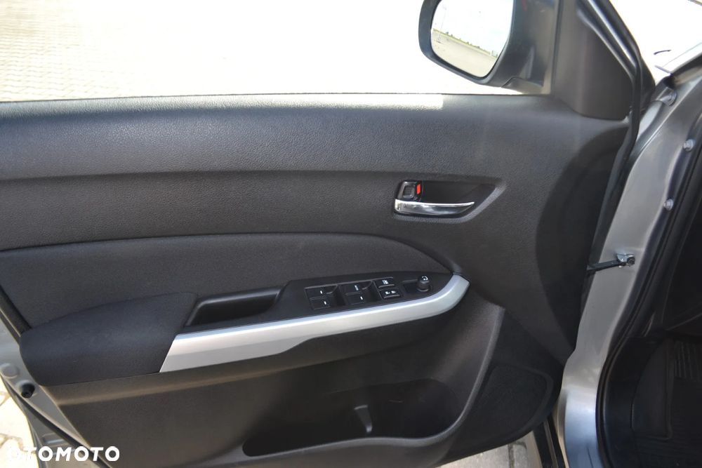 Suzuki Vitara - 10