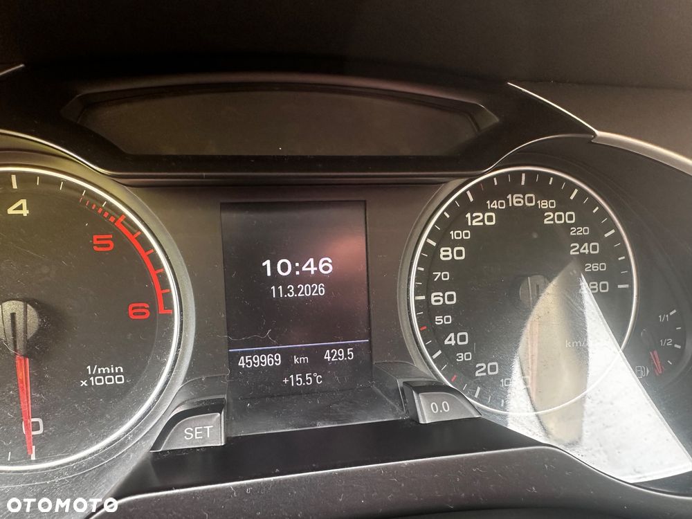 Audi A4 Avant 2.0 TDI Quattro - 9