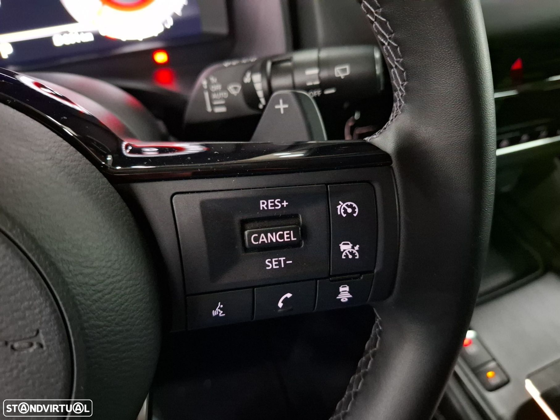Nissan Qashqai 1.3 DIG-T N-Connecta LED+TT+SKY Xtronic - 17