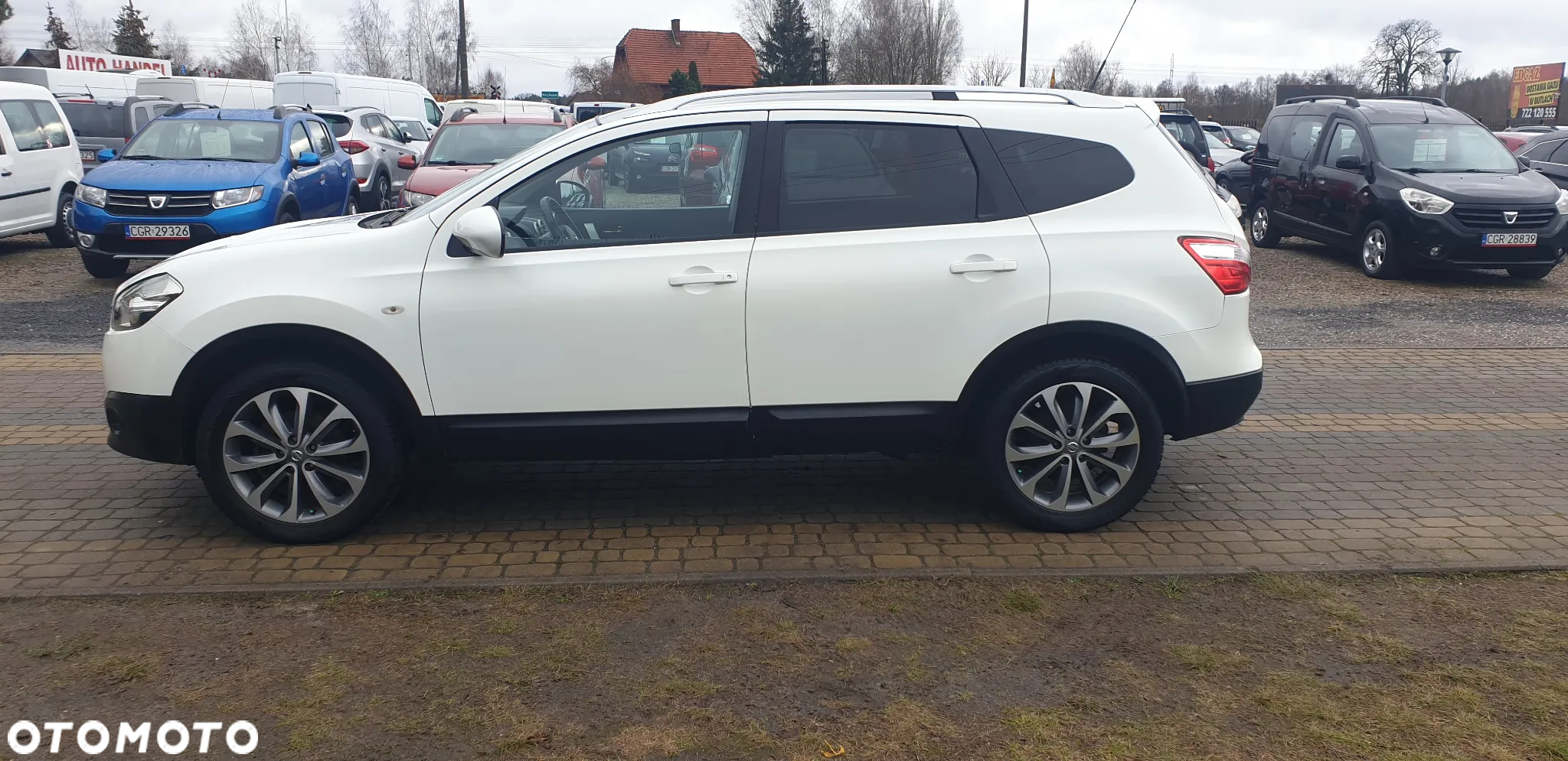Nissan Qashqai+2 - 3