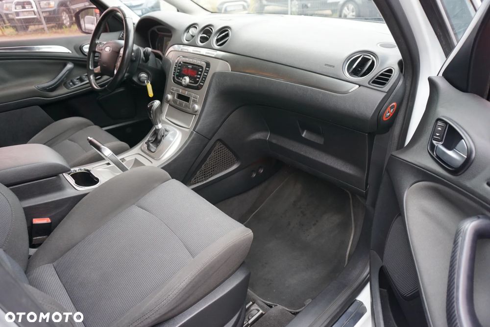 Ford S-Max 2.0 TDCi DPF Trend - 15