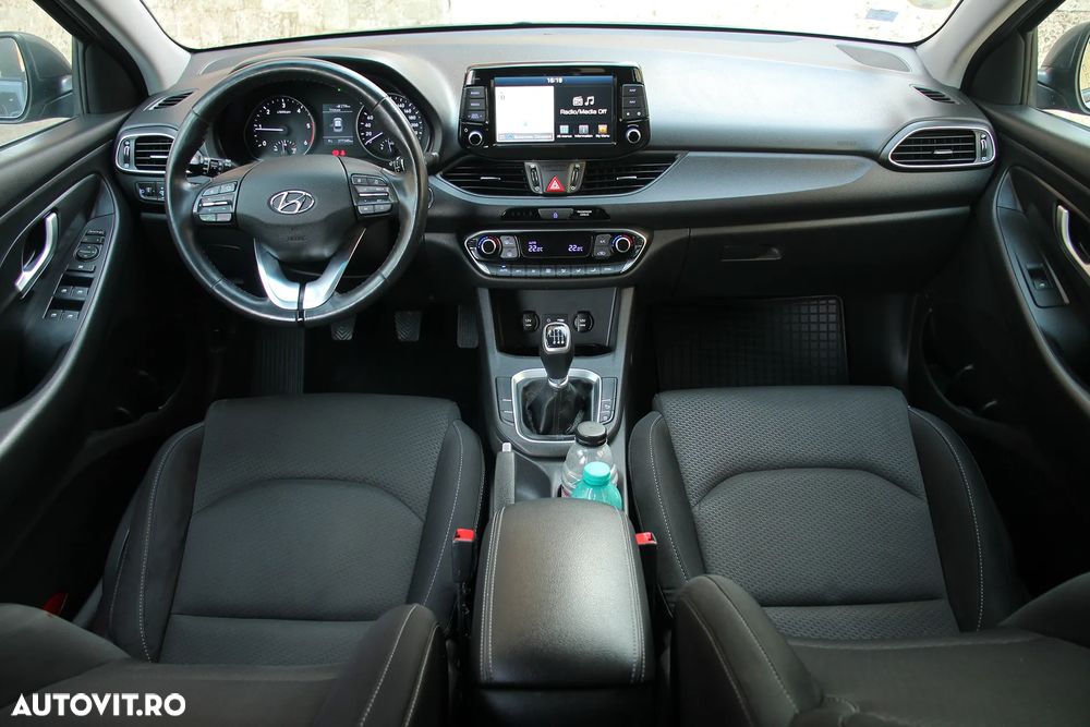 Hyundai i30 1.6 CRDI Prime - 10