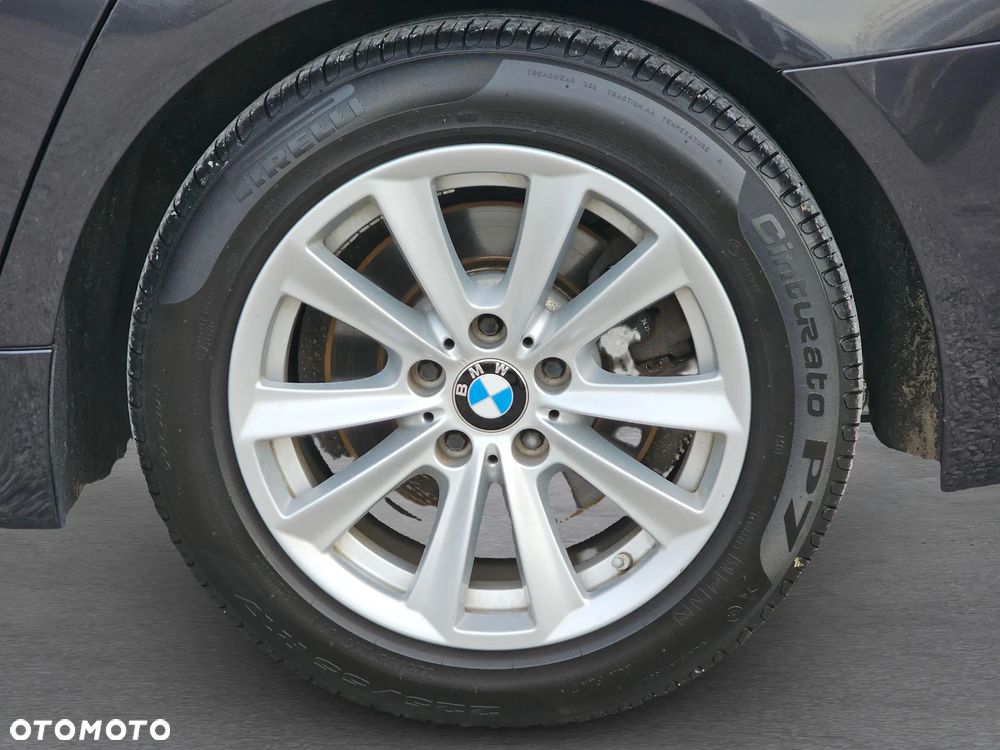 BMW Seria 5 525d - 19