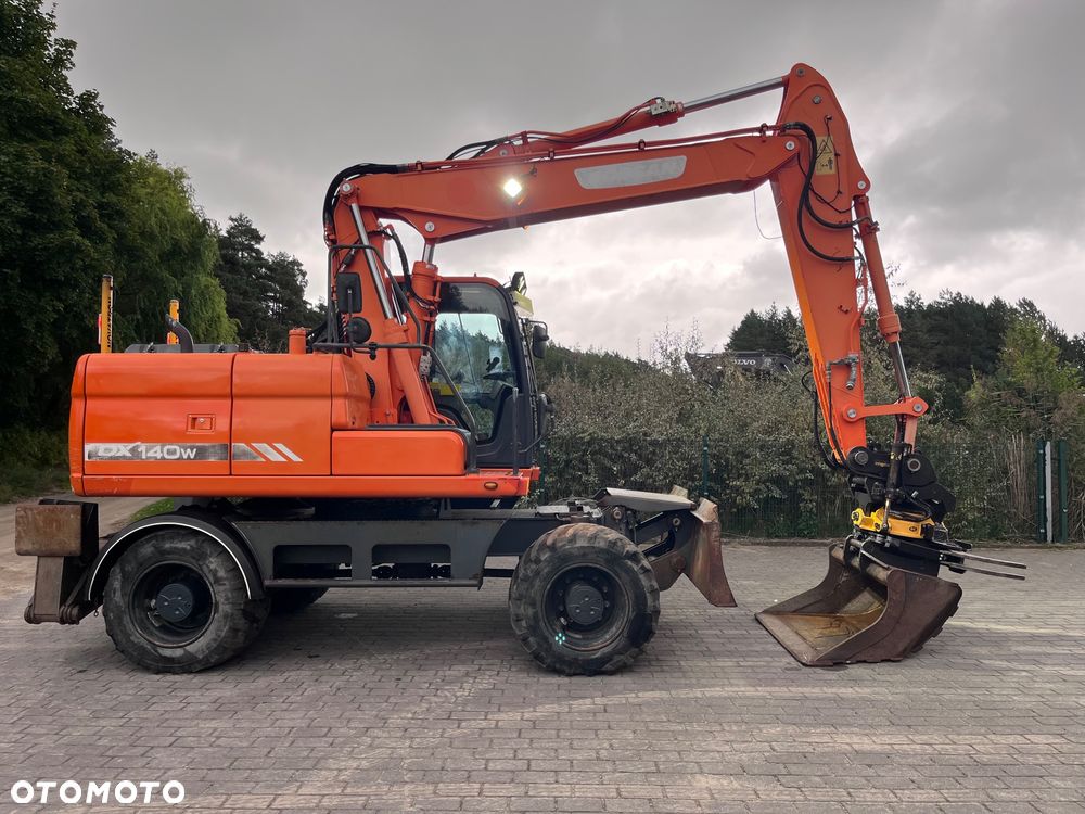 Doosan DX140W - 7