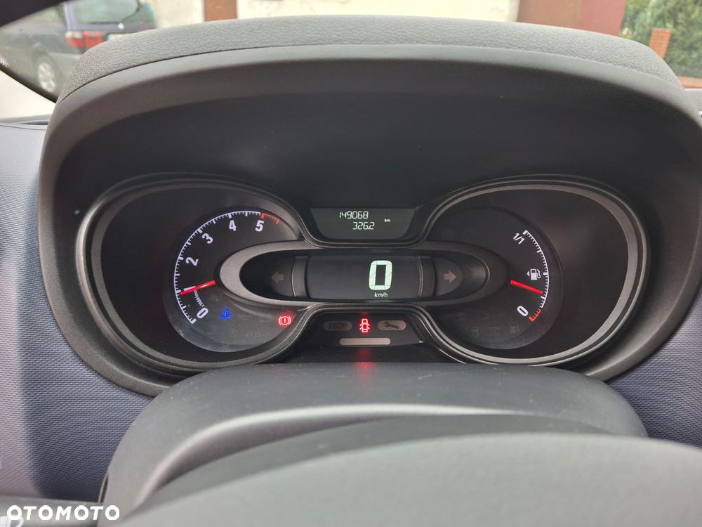 Opel Vivaro - 9