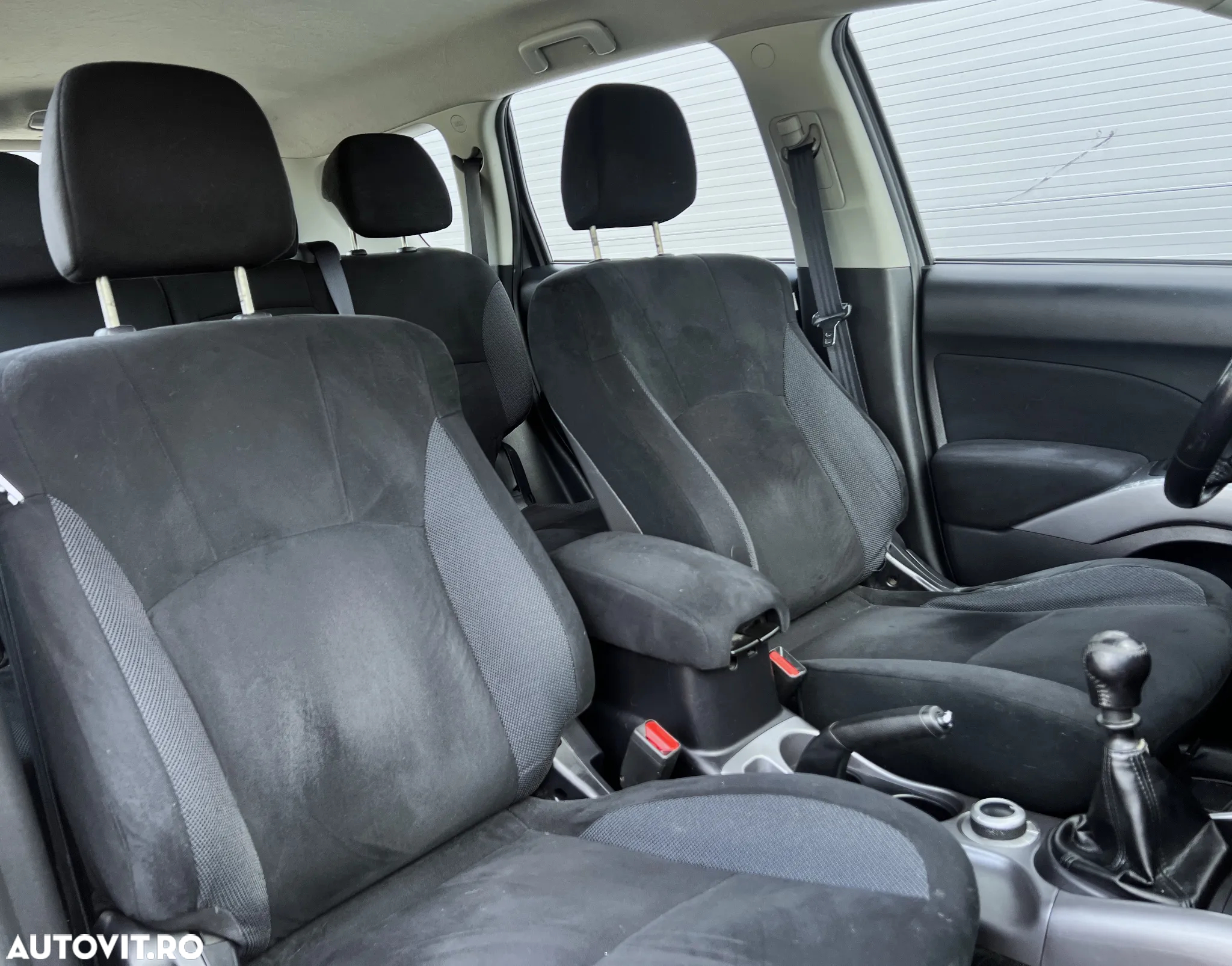 Mitsubishi Outlander 2.0 DI-D 4WD Inform - 7