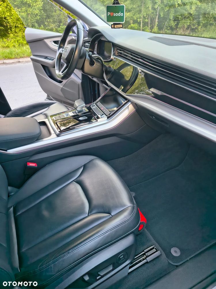 Audi Q8 - 9