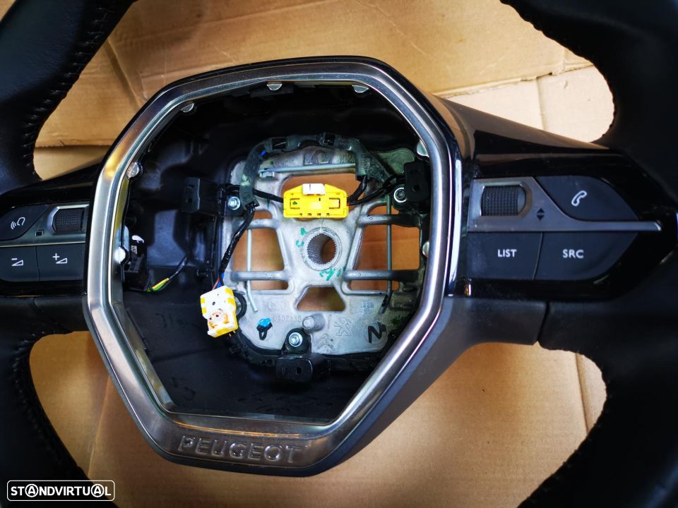 PEUGEOT 208 II VOLANTE V104 - 5