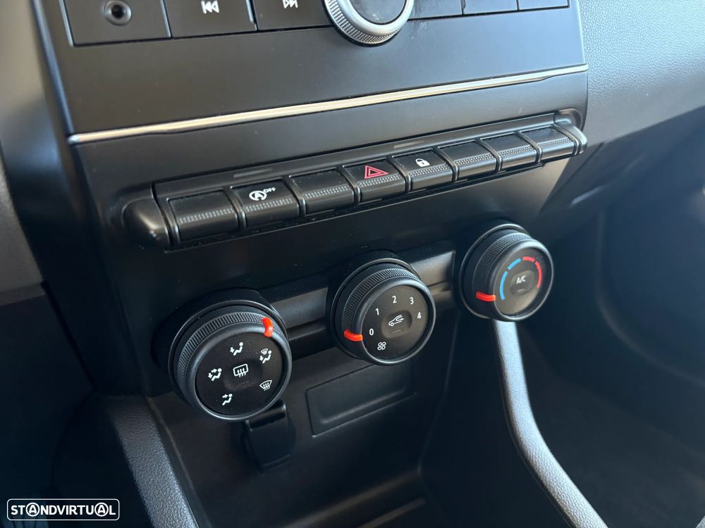 Renault Clio SCe 75 EXPERIENCE - 14