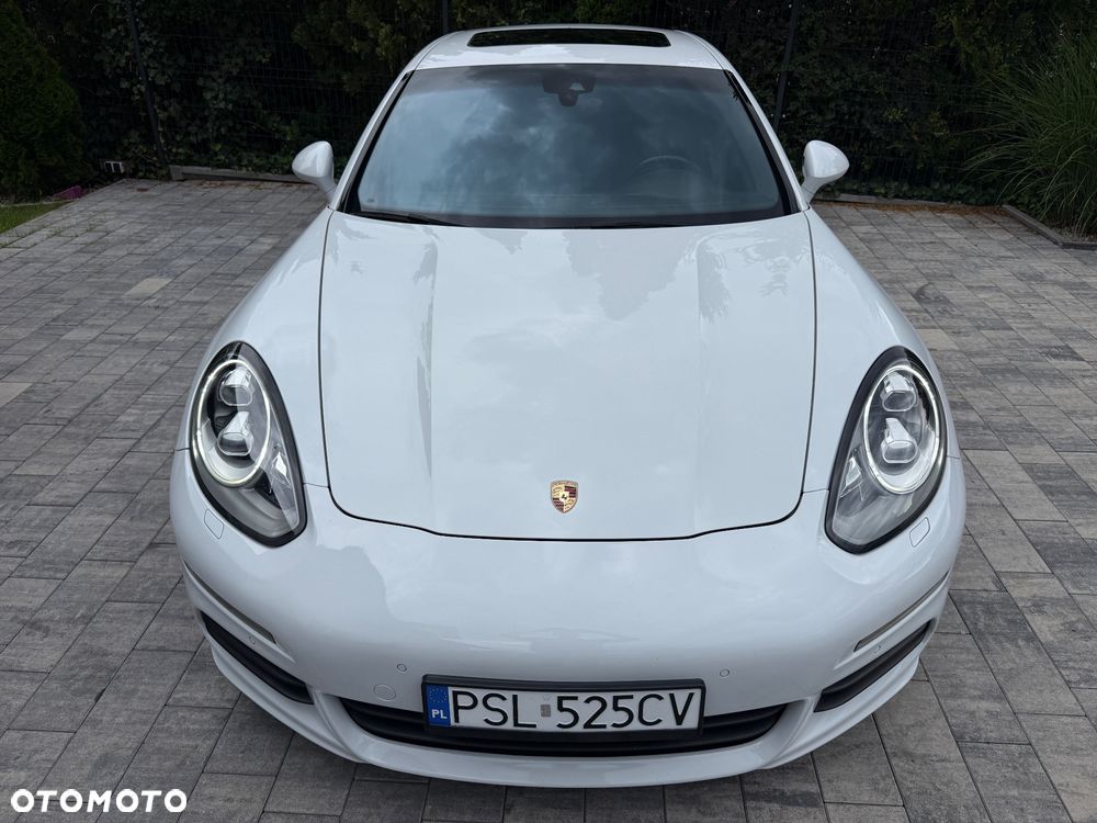 Porsche Panamera - 14