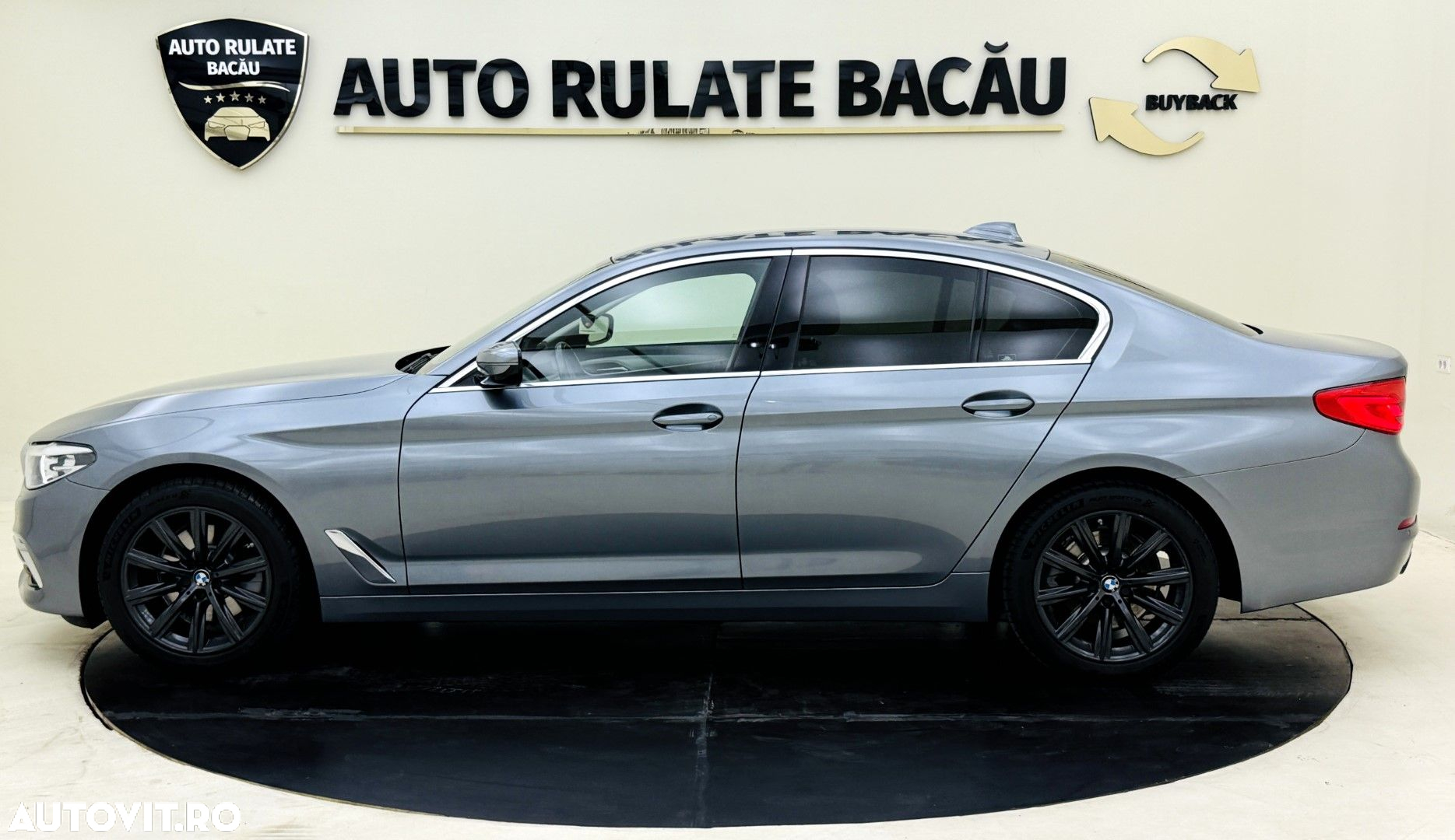 BMW Seria 5 520d xDrive AT - 5
