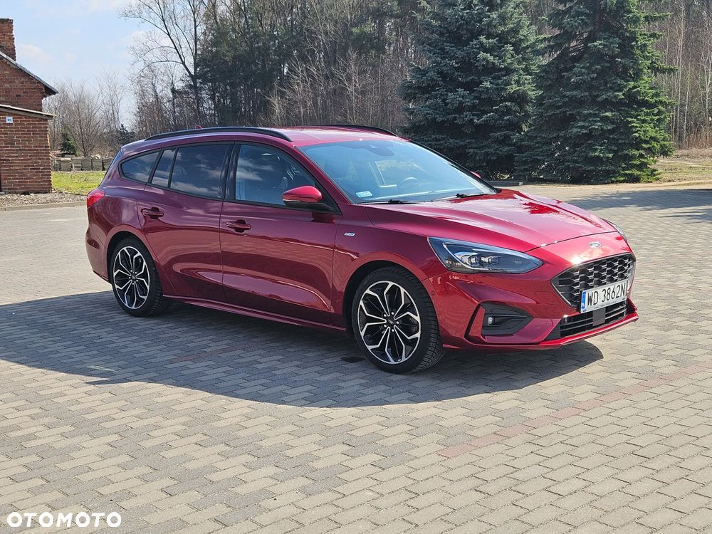 Ford Focus 1.5 EcoBoost Titanium ASS - 1