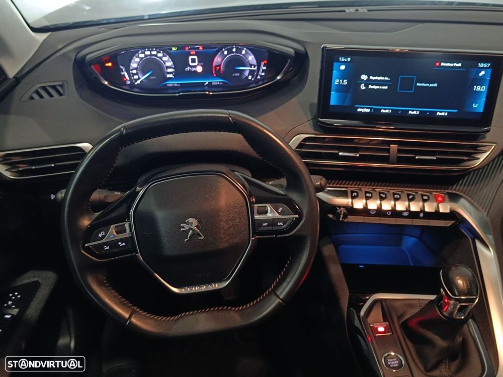 Peugeot 3008 1.2 PureTech Active Pack - 18